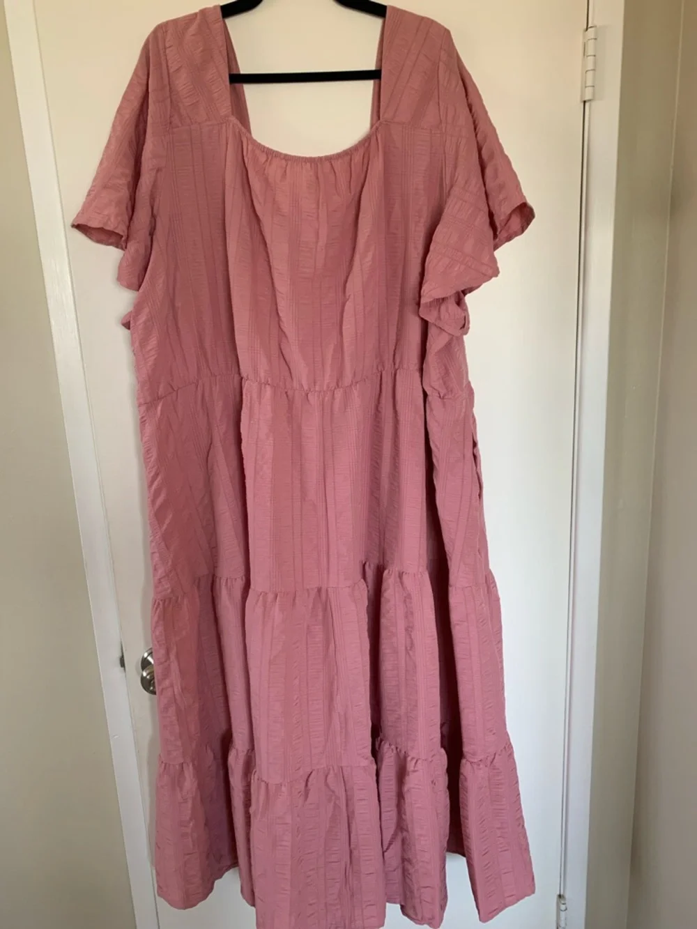 BloomChic Pink Tiered Dress Plus Size 30 Ruched Bodice, Textured, Short Sleeves - Picture 7 of 7